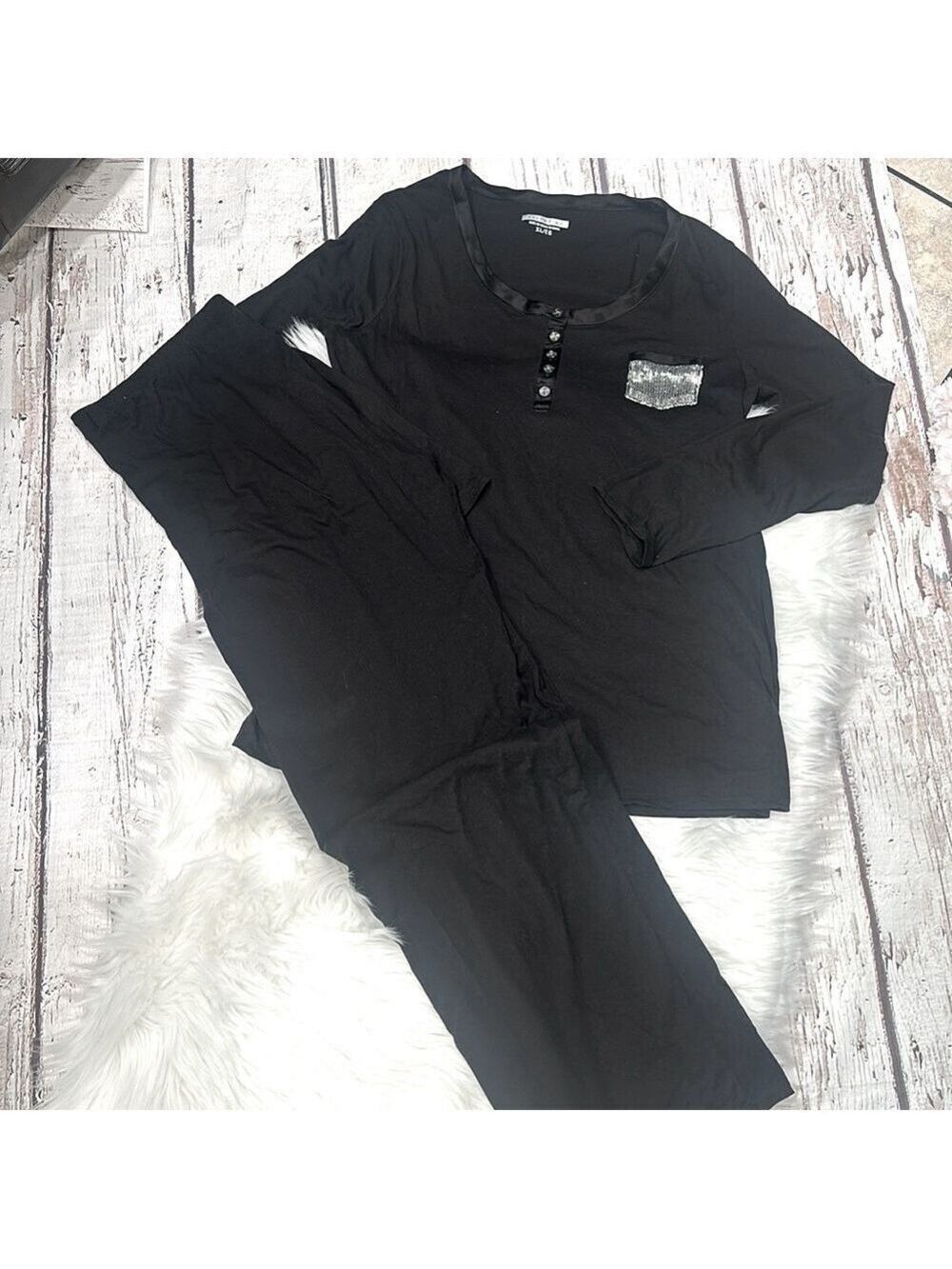 Attention Lounging Black Wear Size XL